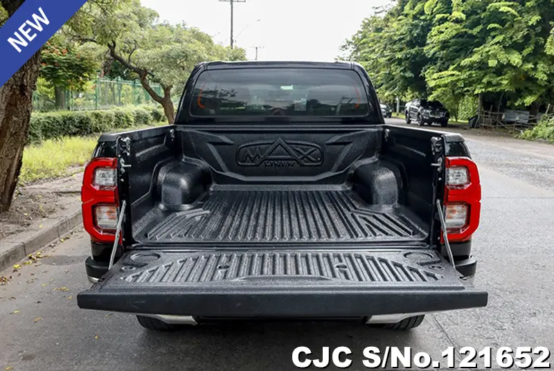 2021 Toyota / Hilux / Revo Stock No. 121652